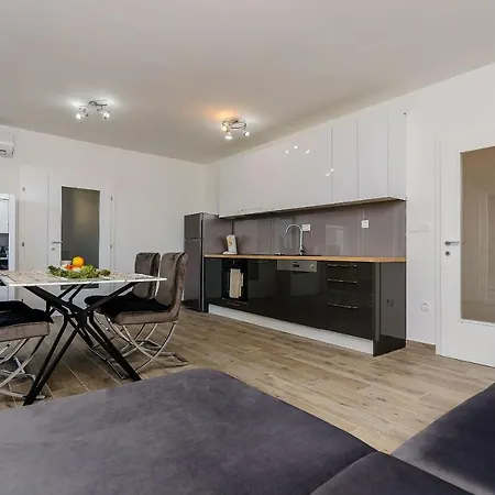 Rozalia Apartament *